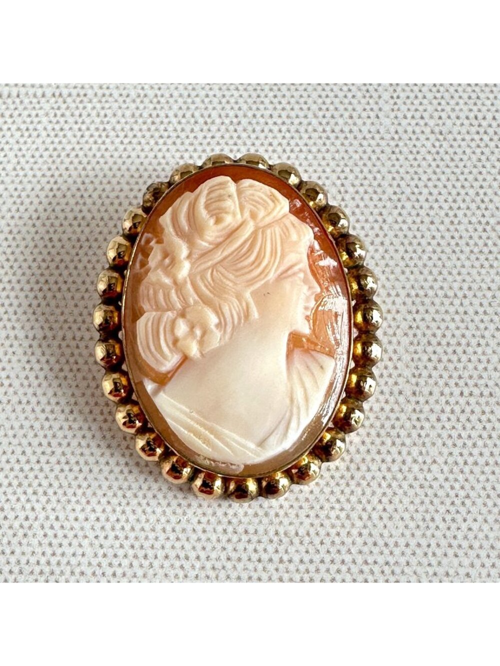 Van Dell 14k Gold Filled Shell Cameo Brooch Pendant 1.5"